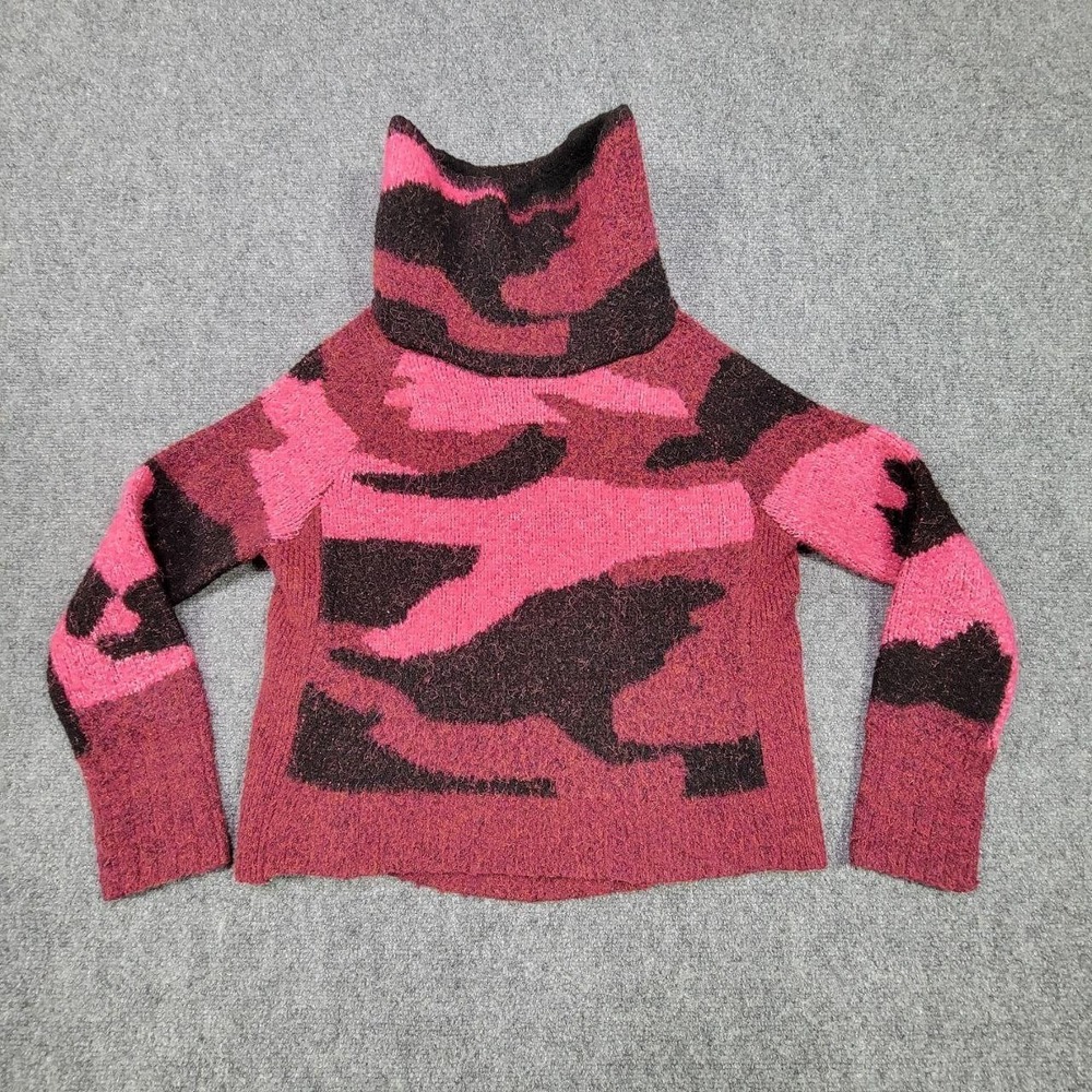 AQUA Sweater Womens Medium Pink/Black Camo Turtleneck Pullover Knit Top Soft